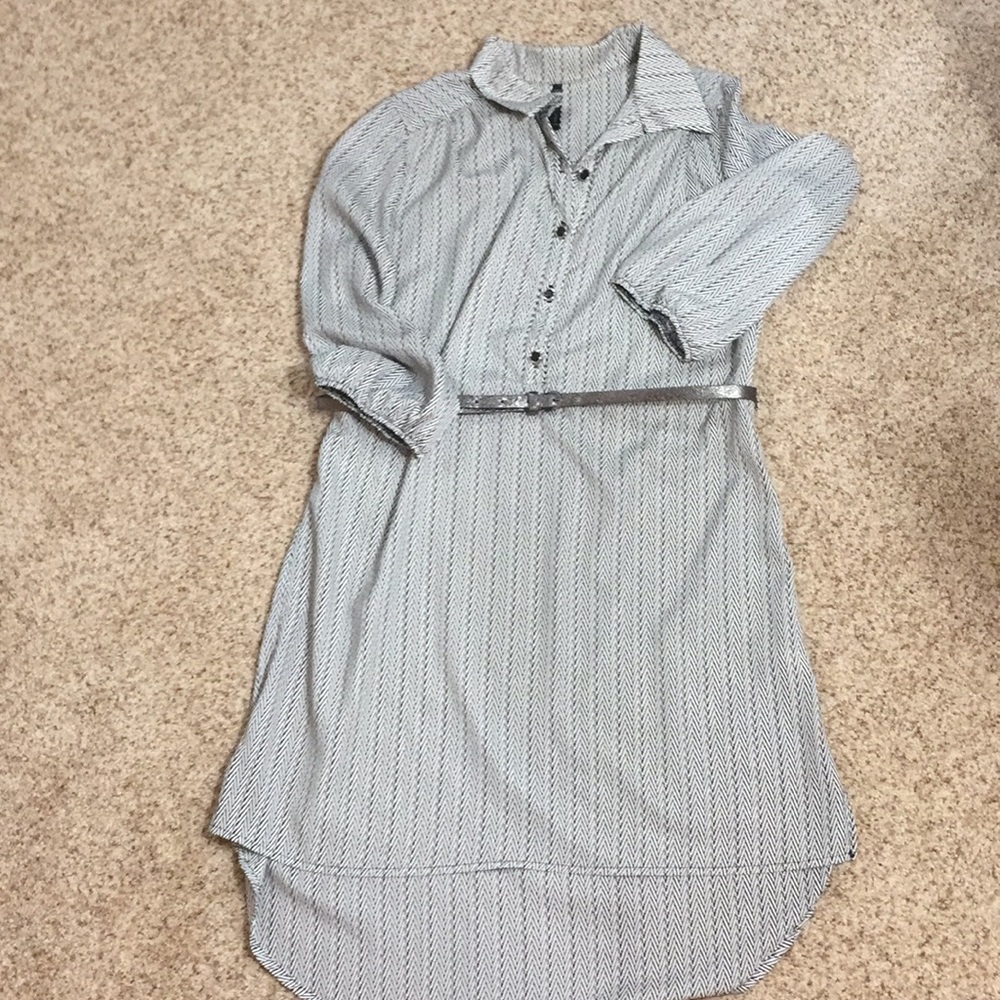 Black & white tunic dress